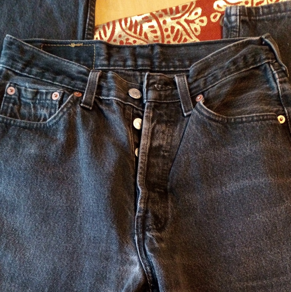Levi 501 button up black vintage jeans